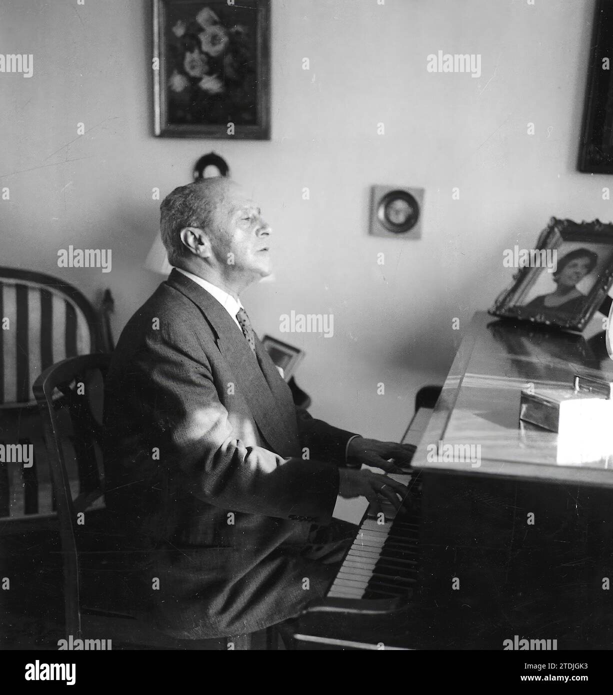 02/28/1969. José Cubiles, for many years the most popular pianist among Spanish fans. Credit: Album / Archivo ABC / Álvaro García Pelayo Stock Photo