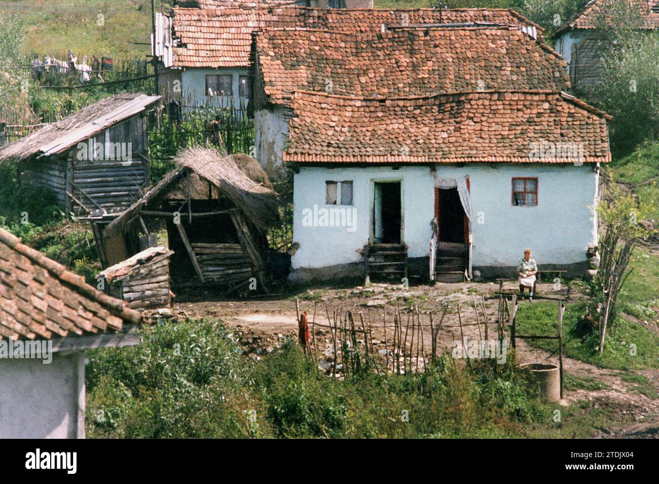 Gypsy settlement hi-res stock photography and images - Alamy
