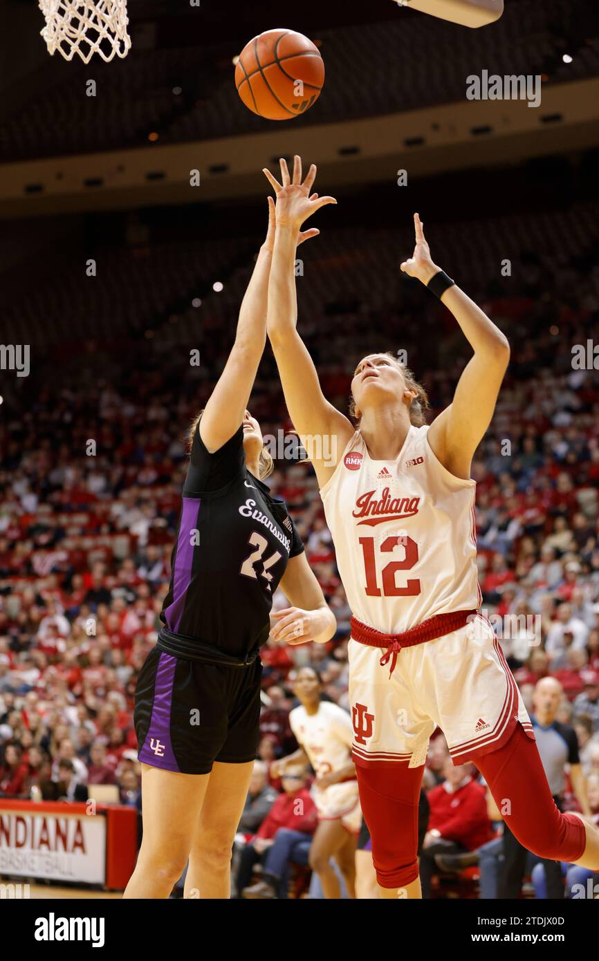 Bloomington, USA. 18th Dec, 2023. BLOOMINGTON, INDIANA DECEMBER 18