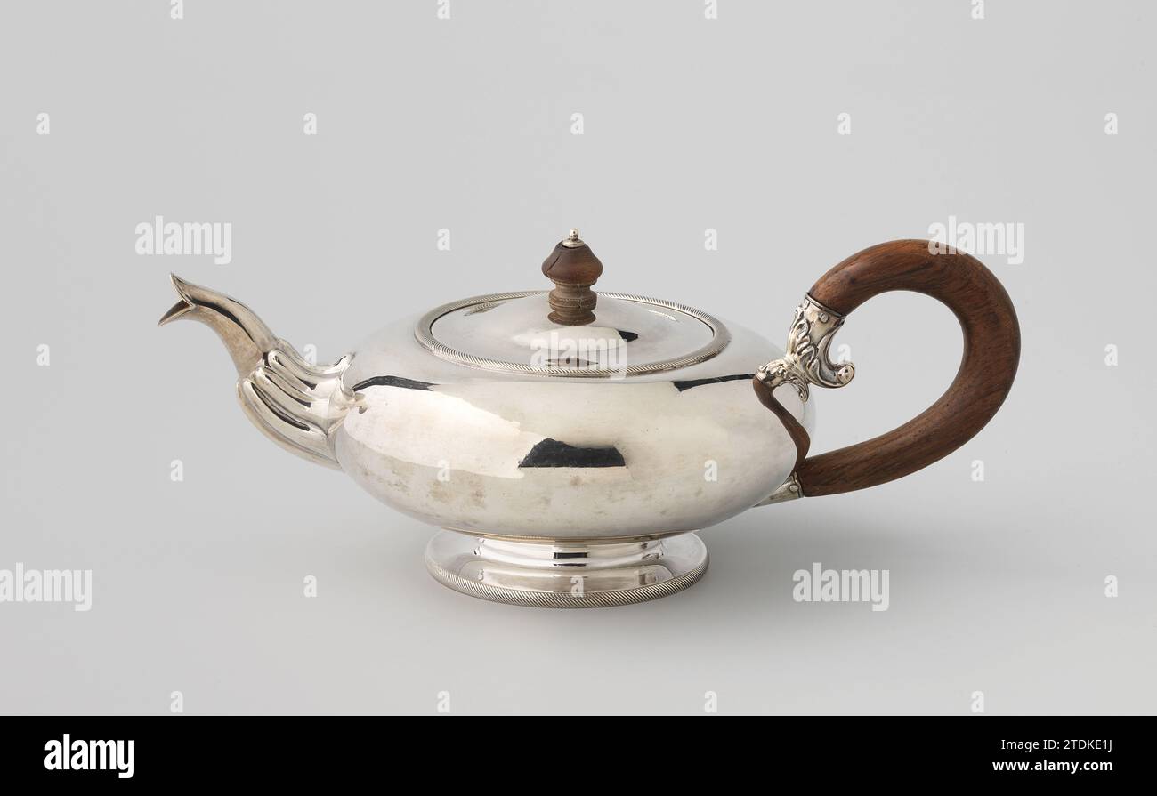 Teapot, spherical, with cracks on the spout, Benten, 1849 firm The constricted foot rests on the base, which has a light convex wall. The printed Bolle Vat shows a large round opening in the top, in which the loose lid fits. The lower part of the S-shaped bent spout is decorated with large knots. The upper silver rose of the C-shaped bent rosewood ear is decorated with a leaf volute. Cable edges run around the base and around the opening. The light vaulted lid has a twisted mushroom -shaped button of walnut, which is crowned by a small silver cap. Amsterdam silver (metal). rosewood (wood). wal Stock Photo