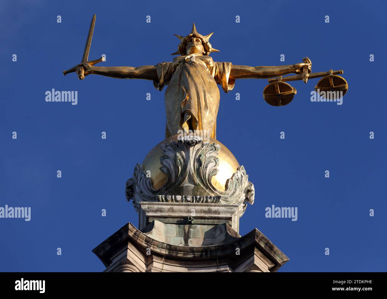 File photo dated 08/01/2019 of FW Pomeroy's Statue of Justice stands on top of the Central Criminal Court building, Old Bailey, London. The criminal justice system is not providing the highest quality service to many victims, and does not always invest the time and attention needed in cases, a new report has found. A combination of competing demands, high workloads, poor communication and lack of experience were contributing to victims not always receiving the best service, a report by His Majesty's Inspectorate of Constabulary and Fire & Rescue Services (HMICFRS), His Majesty's Crown Prosecut Stock Photo