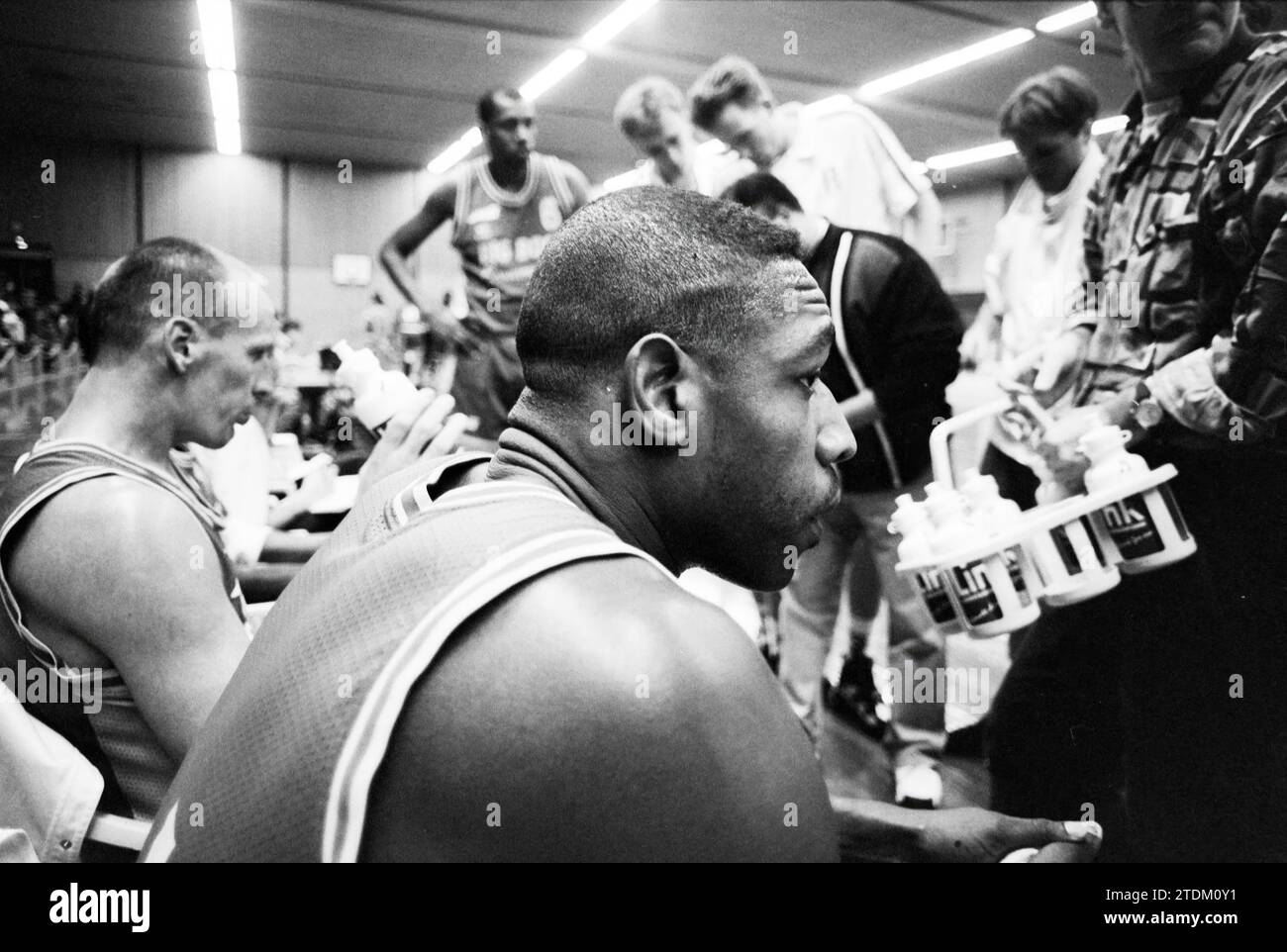 Akrides - Goba, basketball, 06-01-1995, Whizgle News from the Past, Tailored for the Future. Explore historical narratives, Dutch The Netherlands agency image with a modern perspective, bridging the gap between yesterday's events and tomorrow's insights. A timeless journey shaping the stories that shape our future Stock Photo