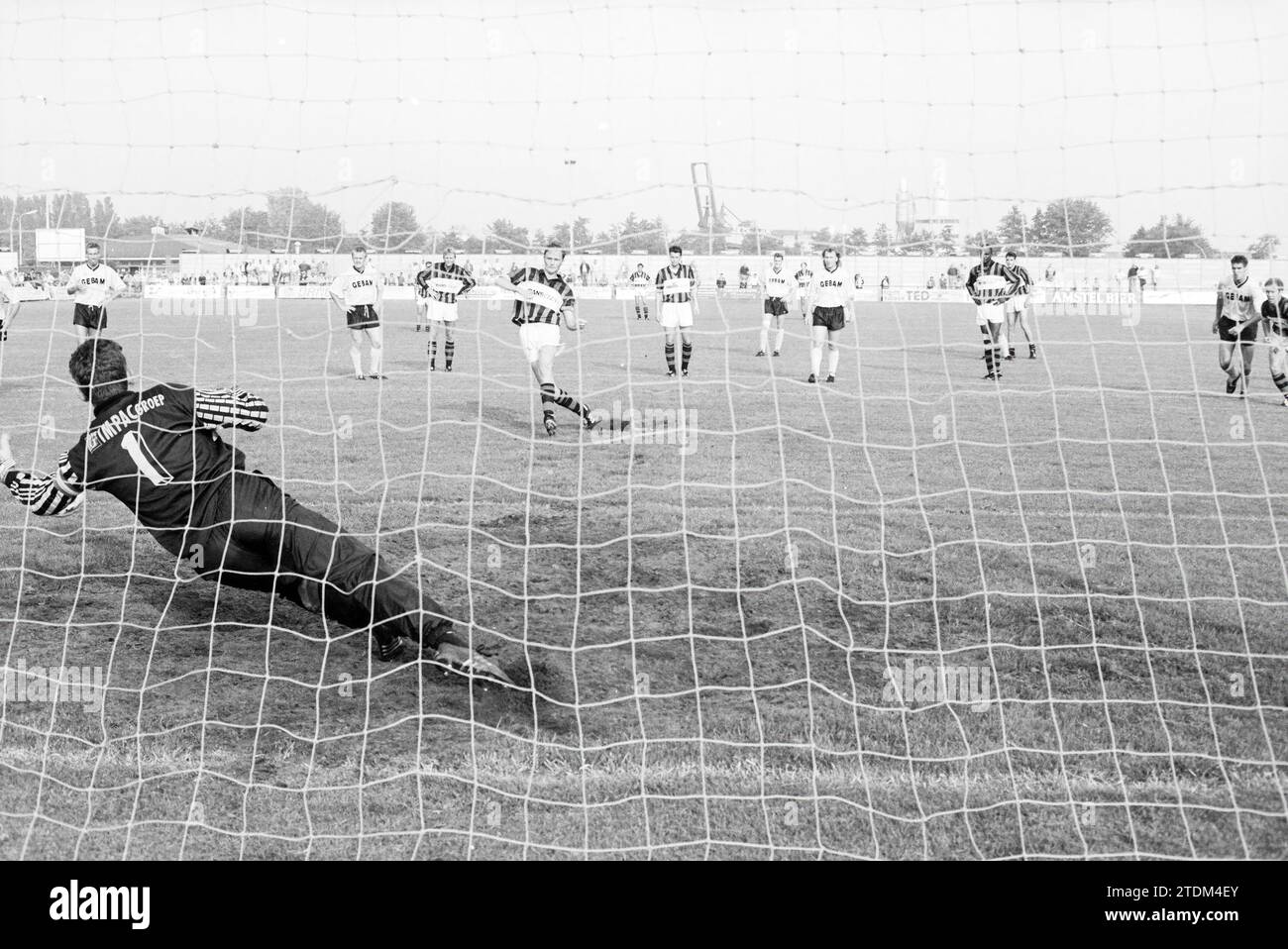 Football RCH-Halsteren, 02-06-1992, Whizgle News from the Past, Tailored for the Future. Explore historical narratives, Dutch The Netherlands agency image with a modern perspective, bridging the gap between yesterday's events and tomorrow's insights. A timeless journey shaping the stories that shape our future Stock Photo