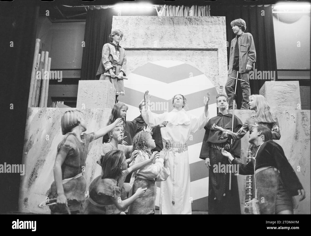 crusade-in-jeans-white-theater-18-10-1994-whizgle-news-from-the-past
