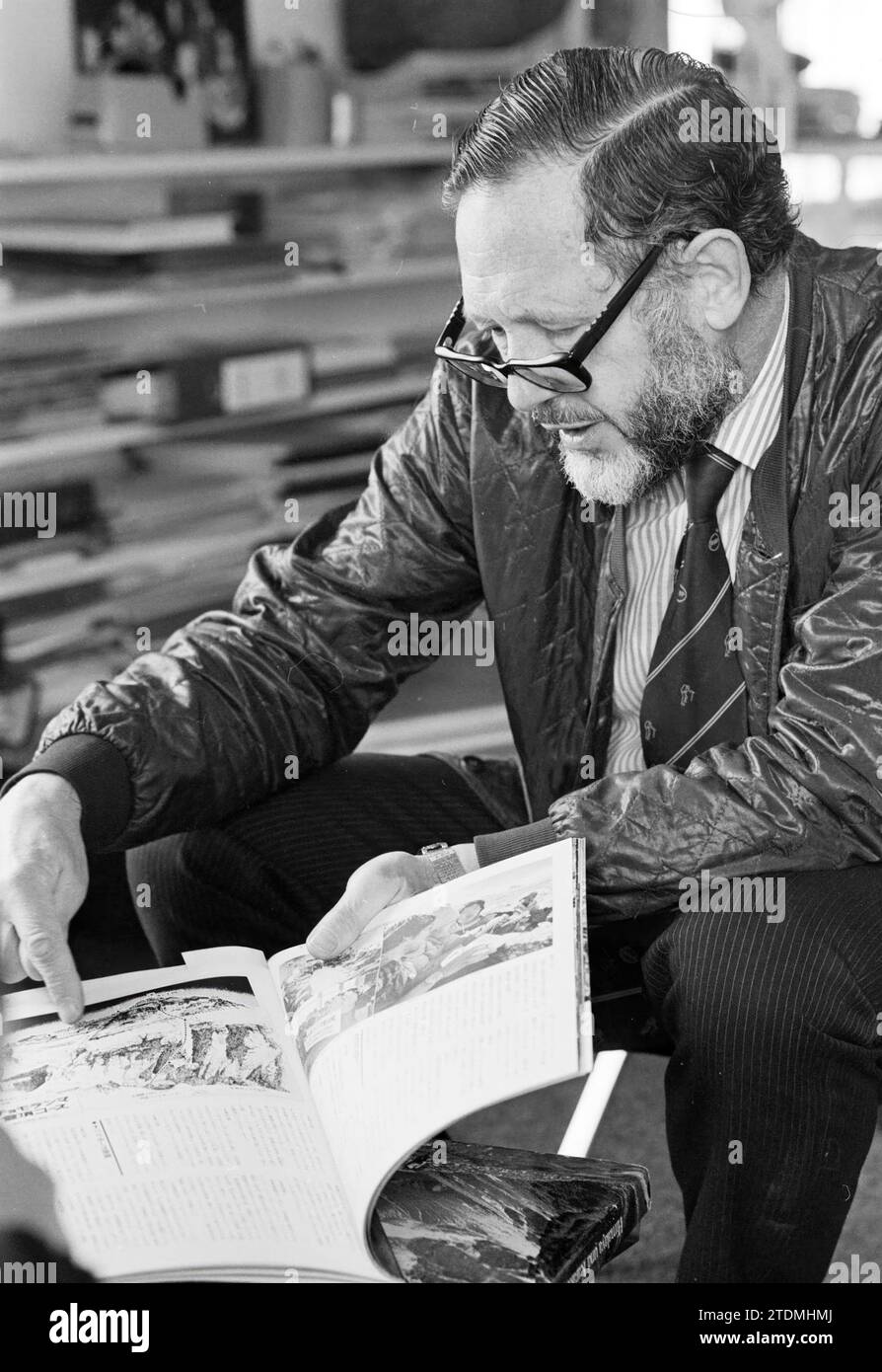 Stu Van Rij Professor stuart verrijn hi-res stock photography and images - Alamy