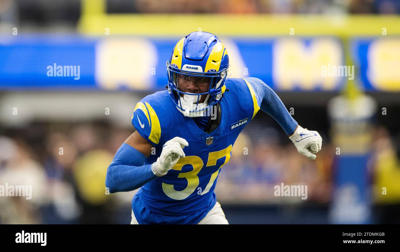 Los Angeles Rams safety Quentin Lake (37) runs during an NFL football ...