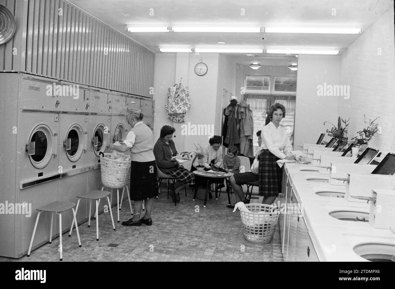 Vending coin laundry kloosterstraat 21 hires stock photography and