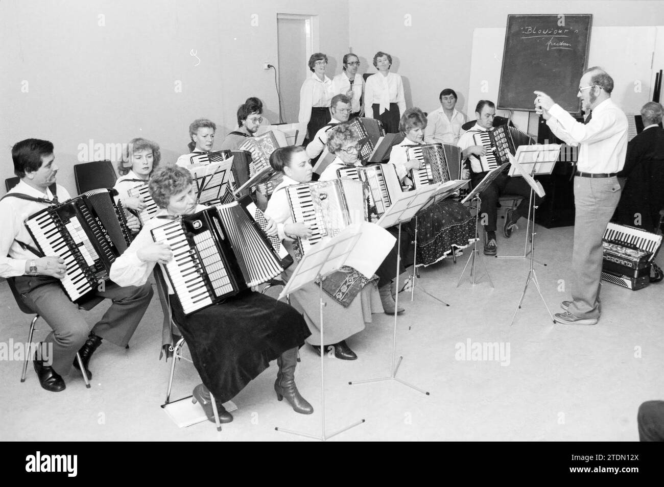 Rehearsal accordion association klavierschippers hires stock