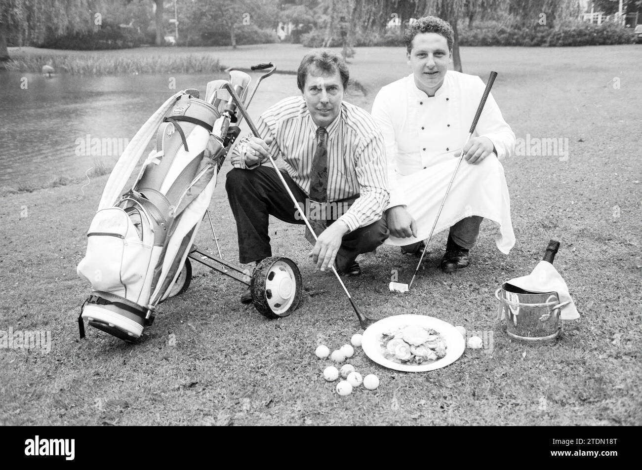 Owner and chef of Terra Cotta restaurant with golf equipment, Whizgle News from the Past, Tailored for the Future. Explore historical narratives, Dutch The Netherlands agency image with a modern perspective, bridging the gap between yesterday's events and tomorrow's insights. A timeless journey shaping the stories that shape our future Stock Photo