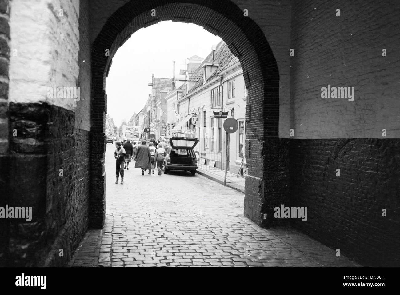 06 06 1984 hi-res stock photography and images - Alamy