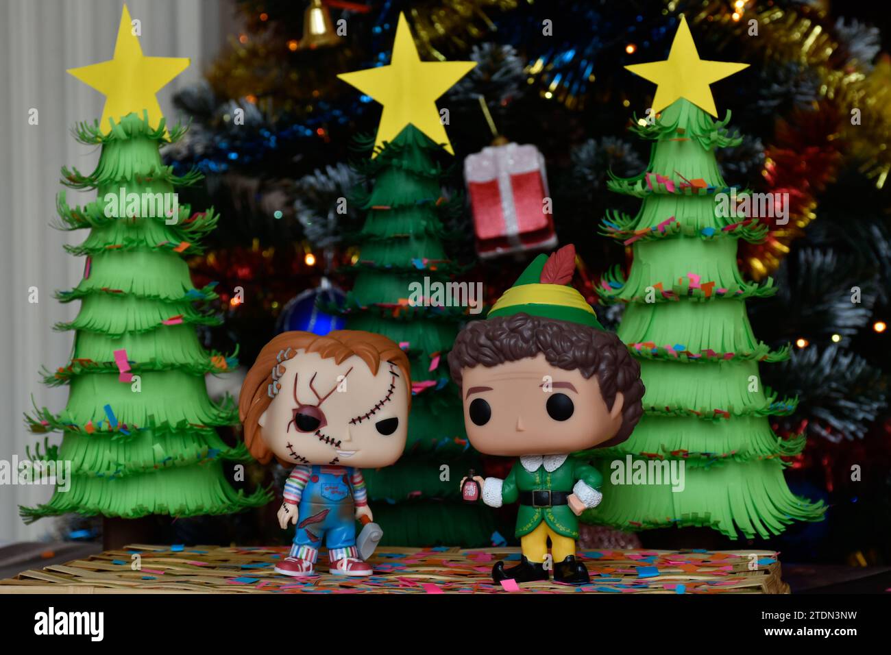 Buddy the elf christmas tree hires stock photography and images Alamy