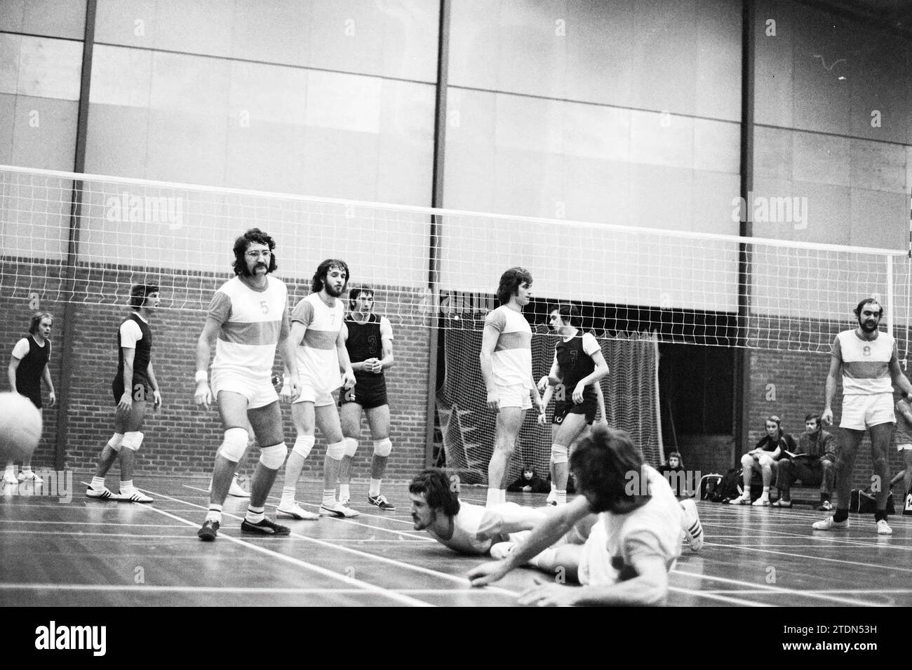 V.C.IJ. Bouwlust, ORAWI, Volleyball, 18121974, Whizgle News from