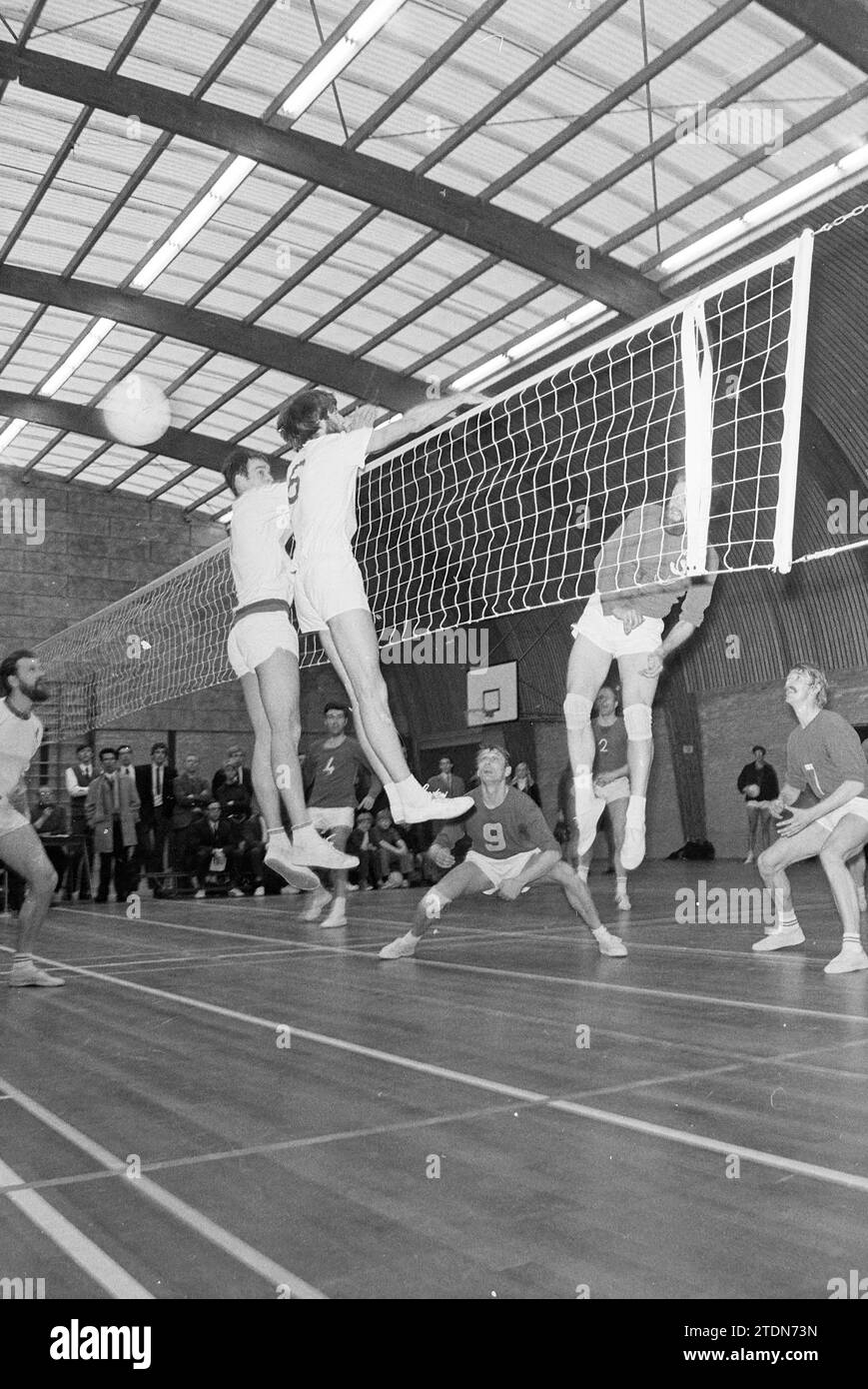 HVS EAVV, Volleyball, 25041970, Whizgle News from the Past