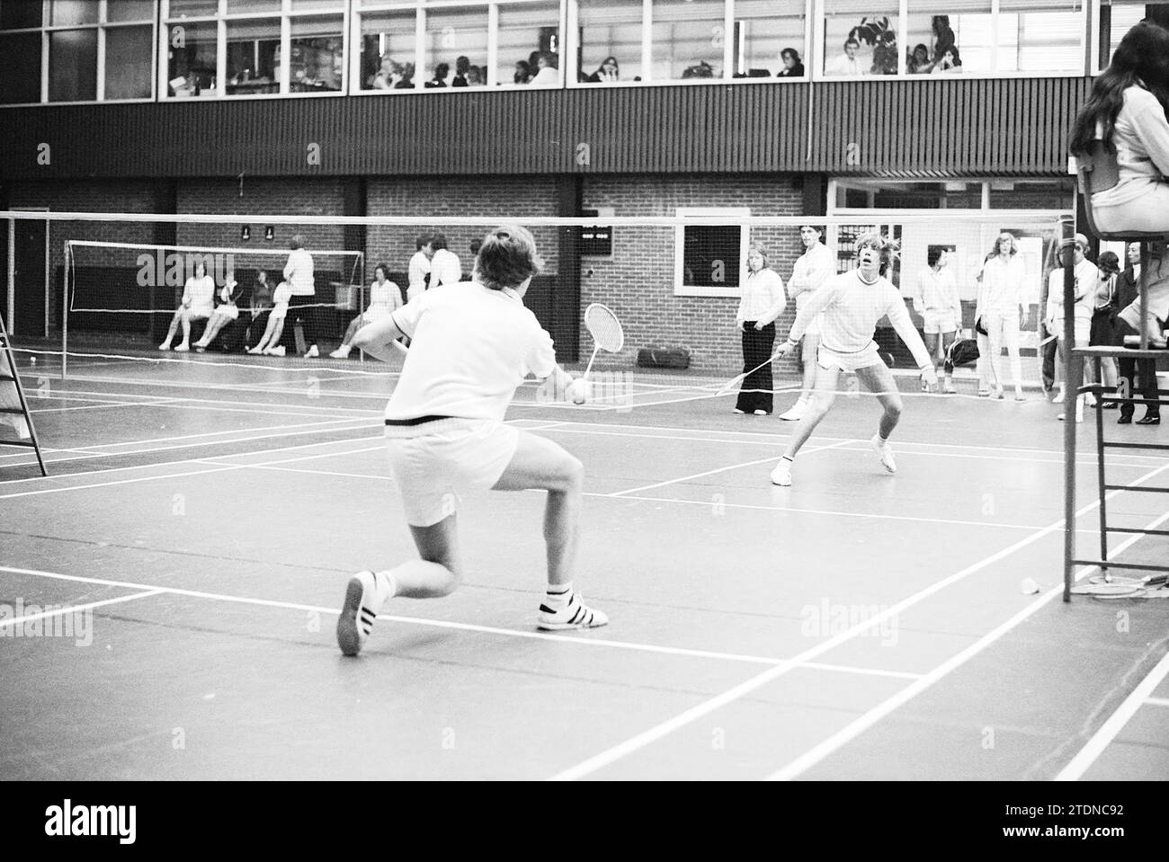Badminton, Whizgle News from the Past, Tailored for the Future. Explore historical narratives, Dutch The Netherlands agency image with a modern perspective, bridging the gap between yesterday's events and tomorrow's insights. A timeless journey shaping the stories that shape our future Stock Photo