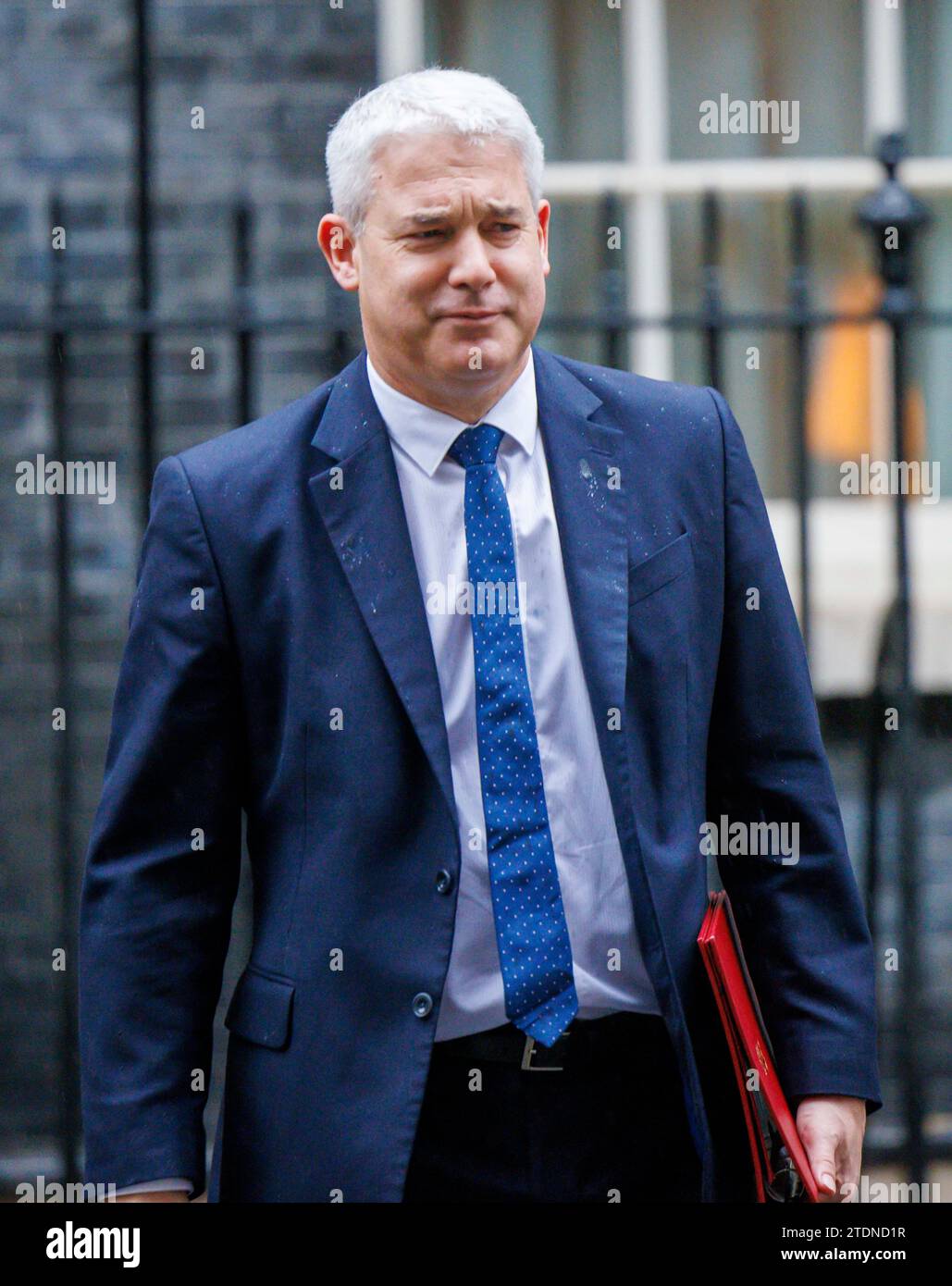 London, UK. 19th Dec, 2023. Stephen Barclay, Secretary of State for Environment, Food and Rural Affairs, at Downing Street for a Cabinet meeting. Credit: Mark Thomas/Alamy Live News Stock Photo