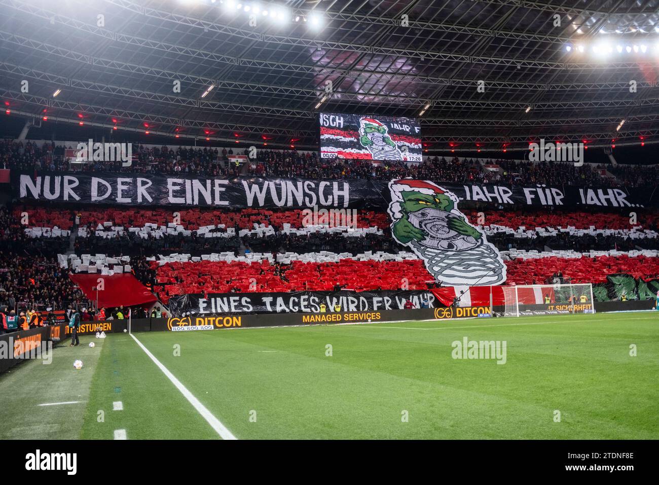 Leverkusen, Bayarena, 17.12.23: Choreographie der Leverkusener Fans „Nur der eine Wunsch, Jahr für Jahr“ beim 1.Bundesliga Spiel Bayer 04 Leverkusen v Stock Photo