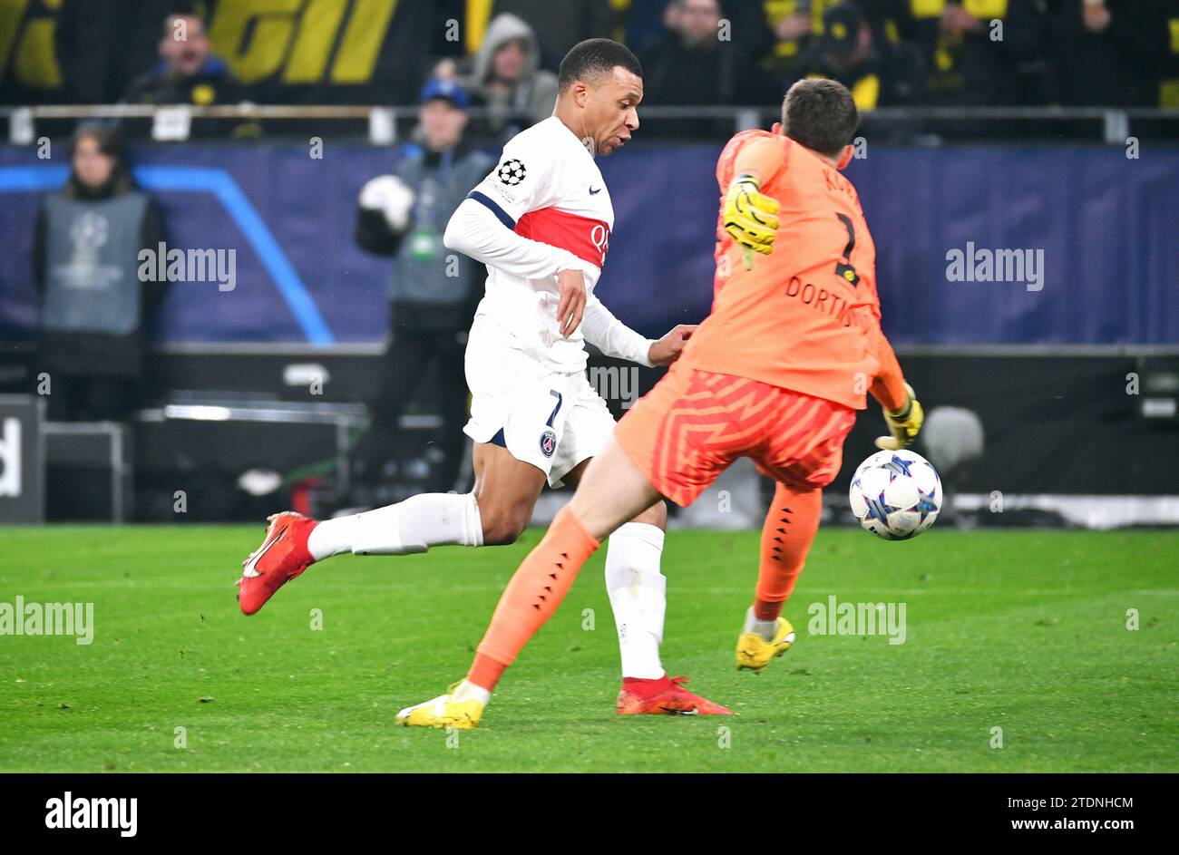 Champions League, Signal Iduna Park Dortmund: Borussia Dortmund Vs 