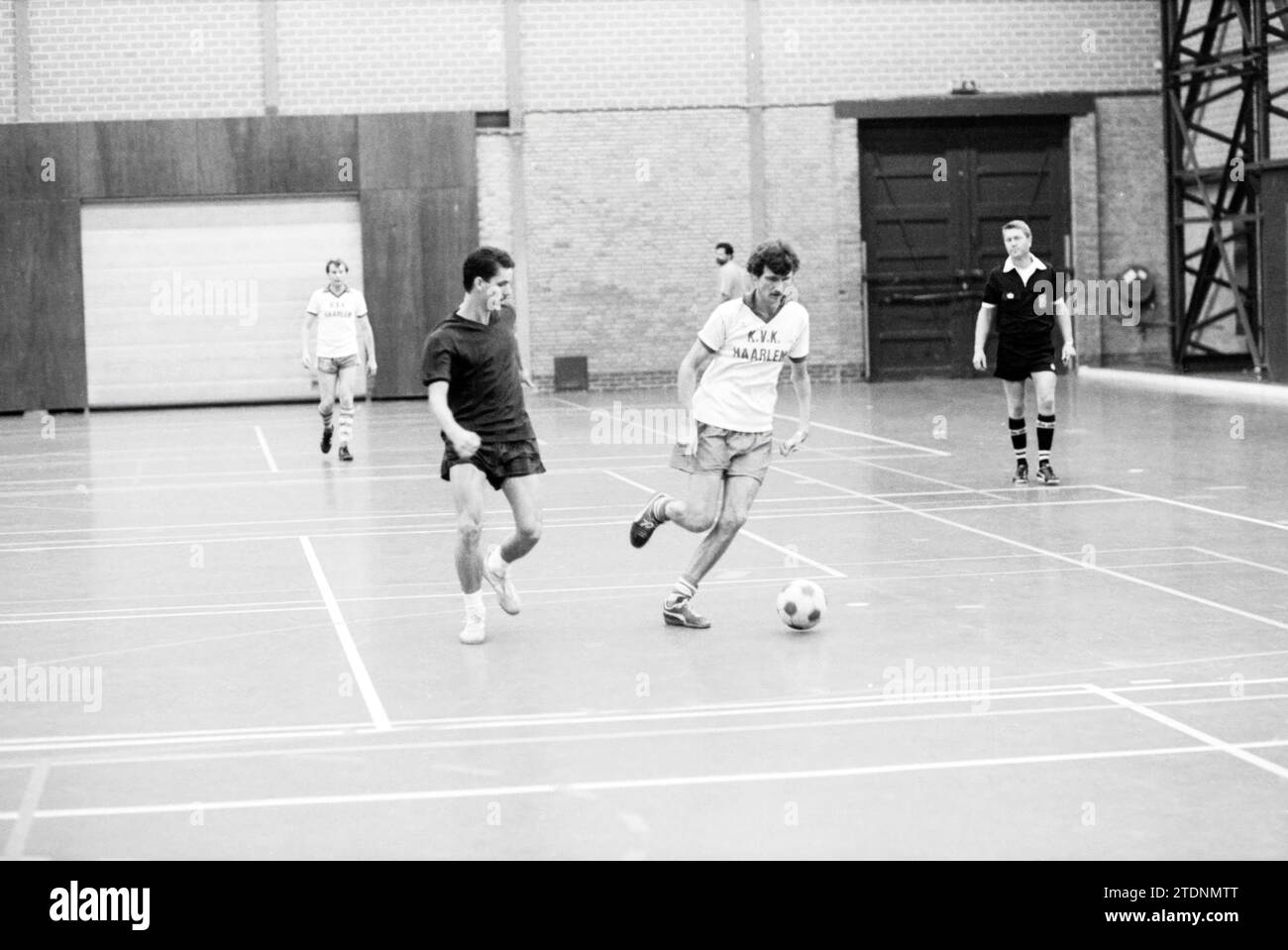 Indoor football tournament chamber hires stock photography and images