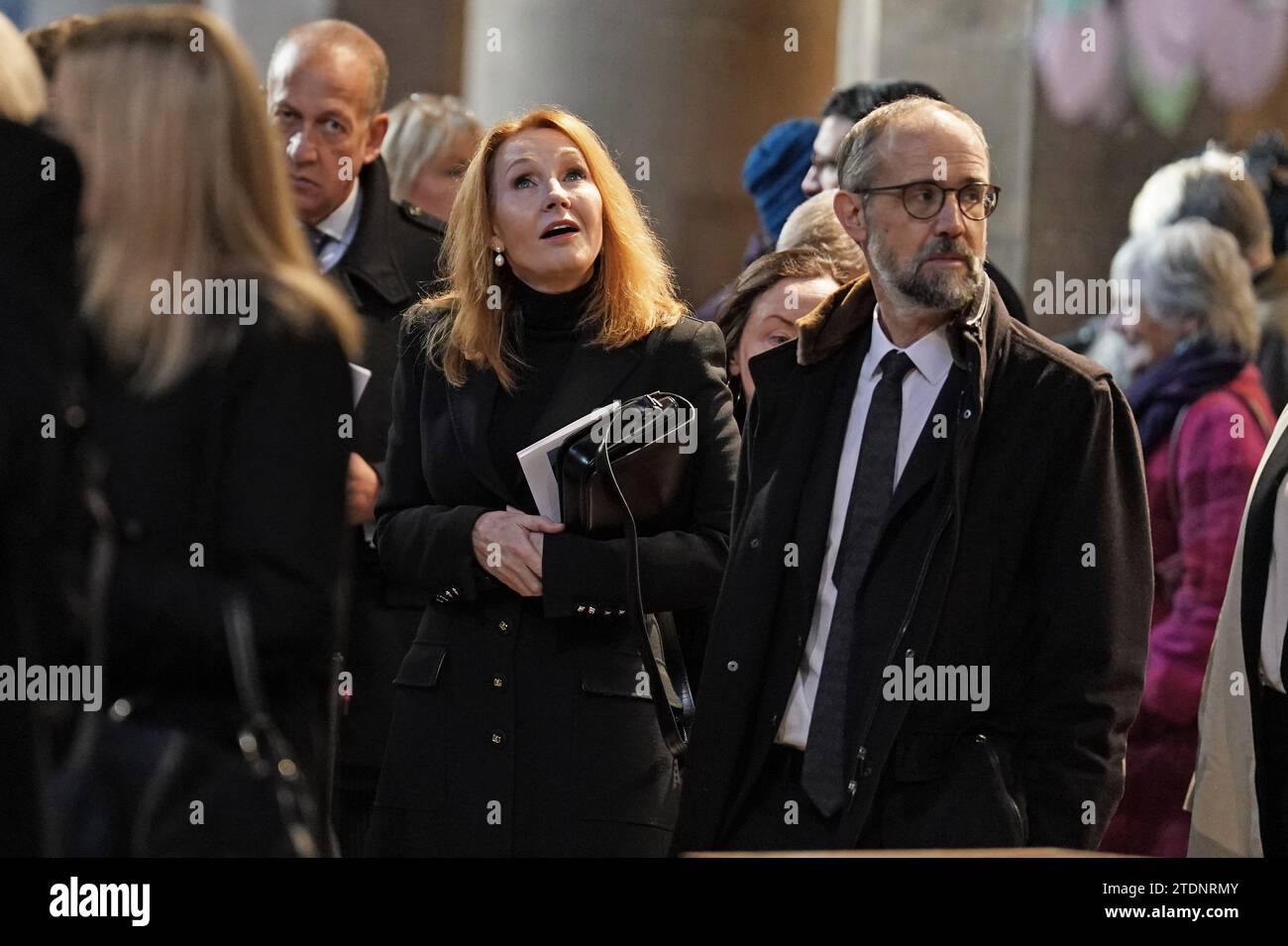 RETRANSMITTING AMENDING CAPTION INFORMATION JK Rowling and her husband Neil Murray attending the memorial service of Alistair Darling at Edinburgh's St Mary's Episcopal Cathedral. The former chancellor of the exchequer died on November 30, aged 70, following a stay in hospital where he was being treated for cancer. Picture date: Tuesday December 19, 2023. Stock Photo