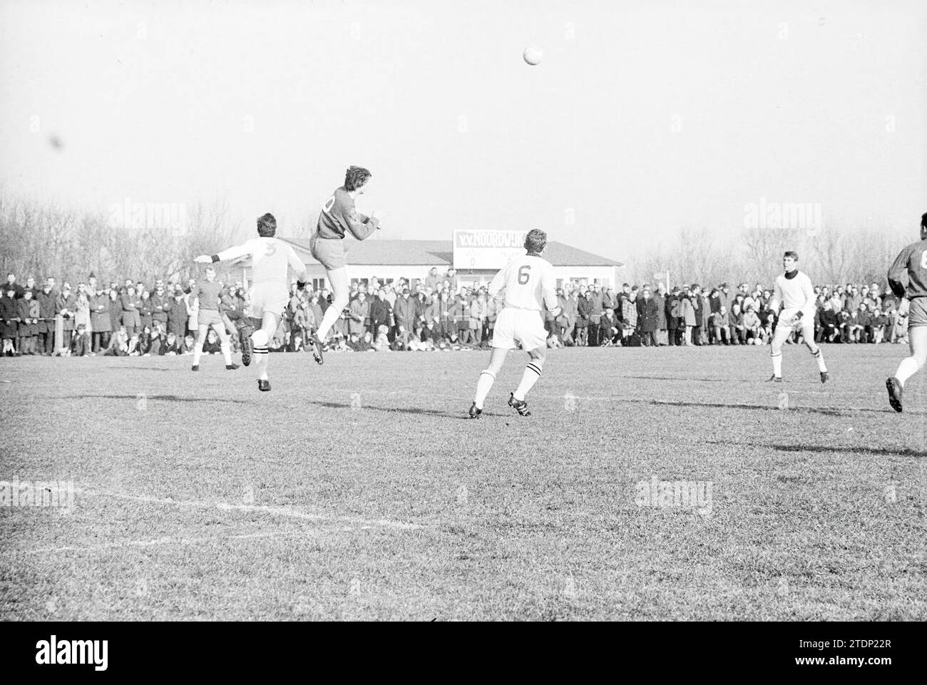 Noordwijk - Black and White, Football, 15-03-1970, Whizgle News from the Past, Tailored for the Future. Explore historical narratives, Dutch The Netherlands agency image with a modern perspective, bridging the gap between yesterday's events and tomorrow's insights. A timeless journey shaping the stories that shape our future Stock Photo