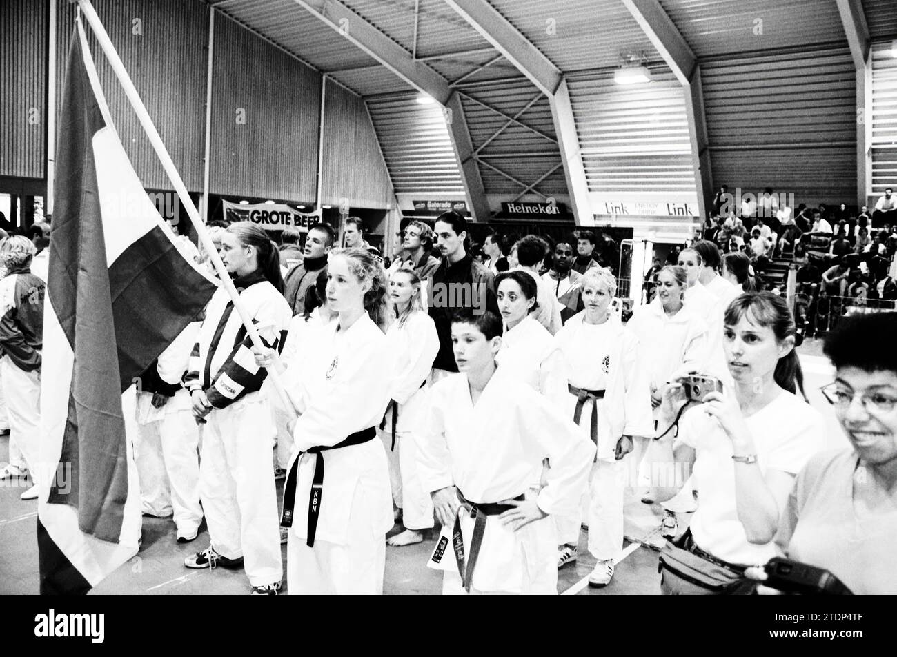 European Karate Championships, Ouderkerk aan de Amstel, Ouderkerk aan de Amstel, 07-06-1997, Whizgle News from the Past, Tailored for the Future. Explore historical narratives, Dutch The Netherlands agency image with a modern perspective, bridging the gap between yesterday's events and tomorrow's insights. A timeless journey shaping the stories that shape our future Stock Photo