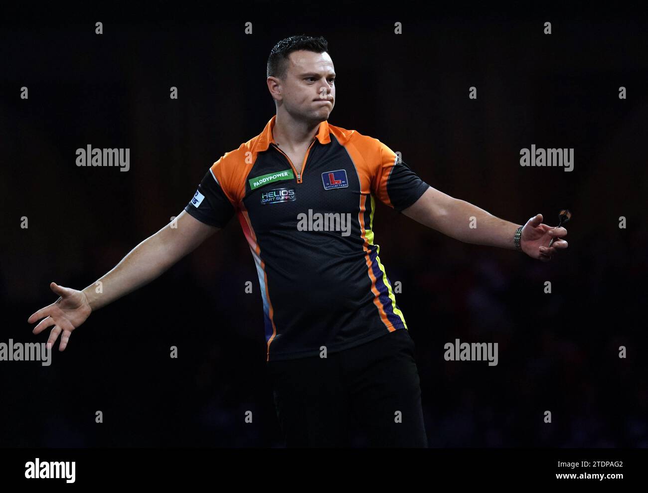 Jeffrey de Graaf celebrtaes his win against Ritchie Edhouse (not