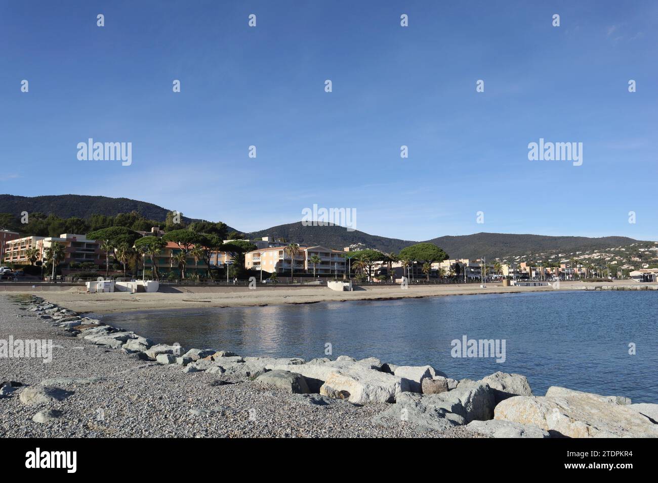 dec-19-2023-cavalaire-sur-mer-france-weather-travel-photo-before