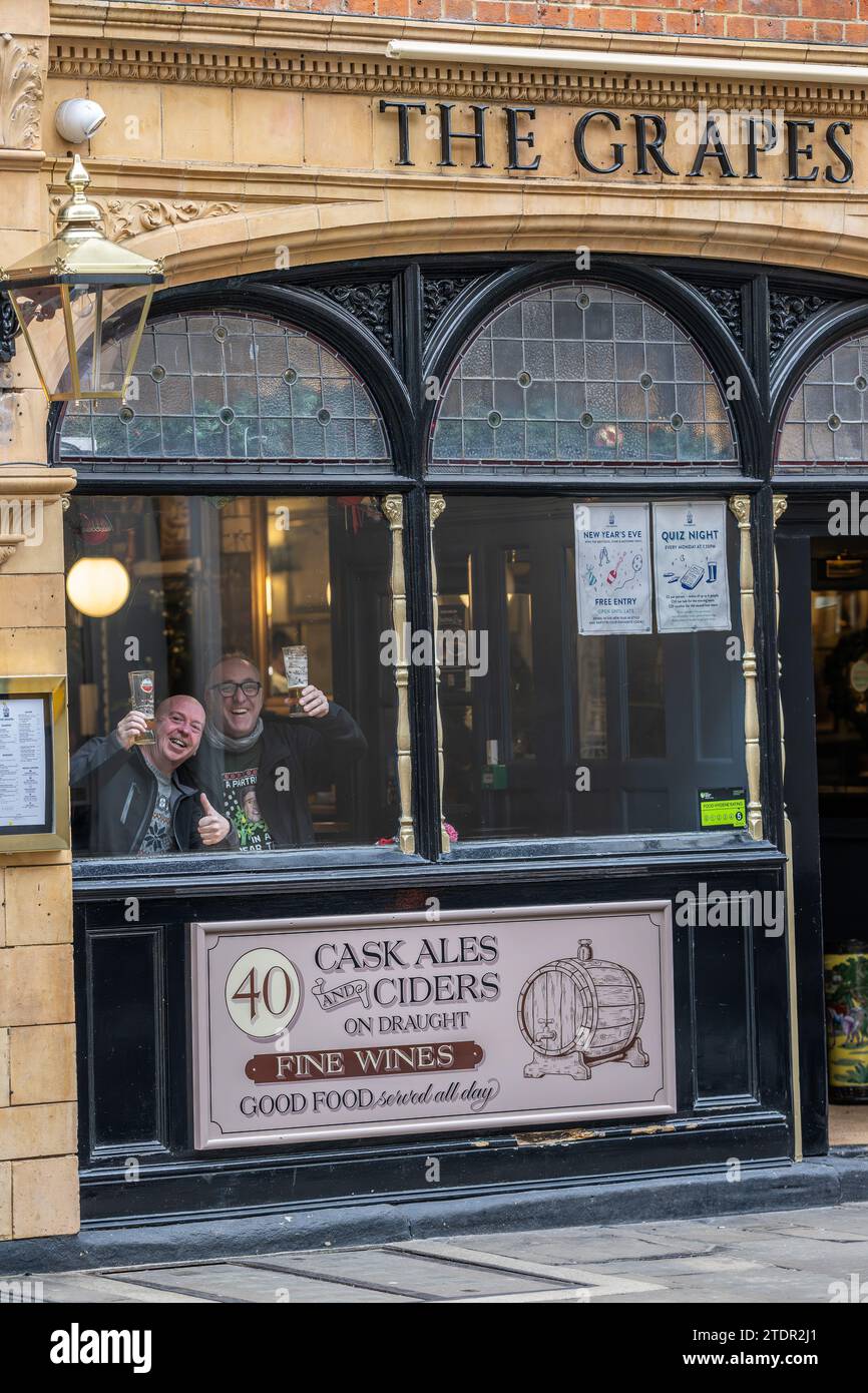 The grapes pub oxford hi-res stock photography and images - Alamy