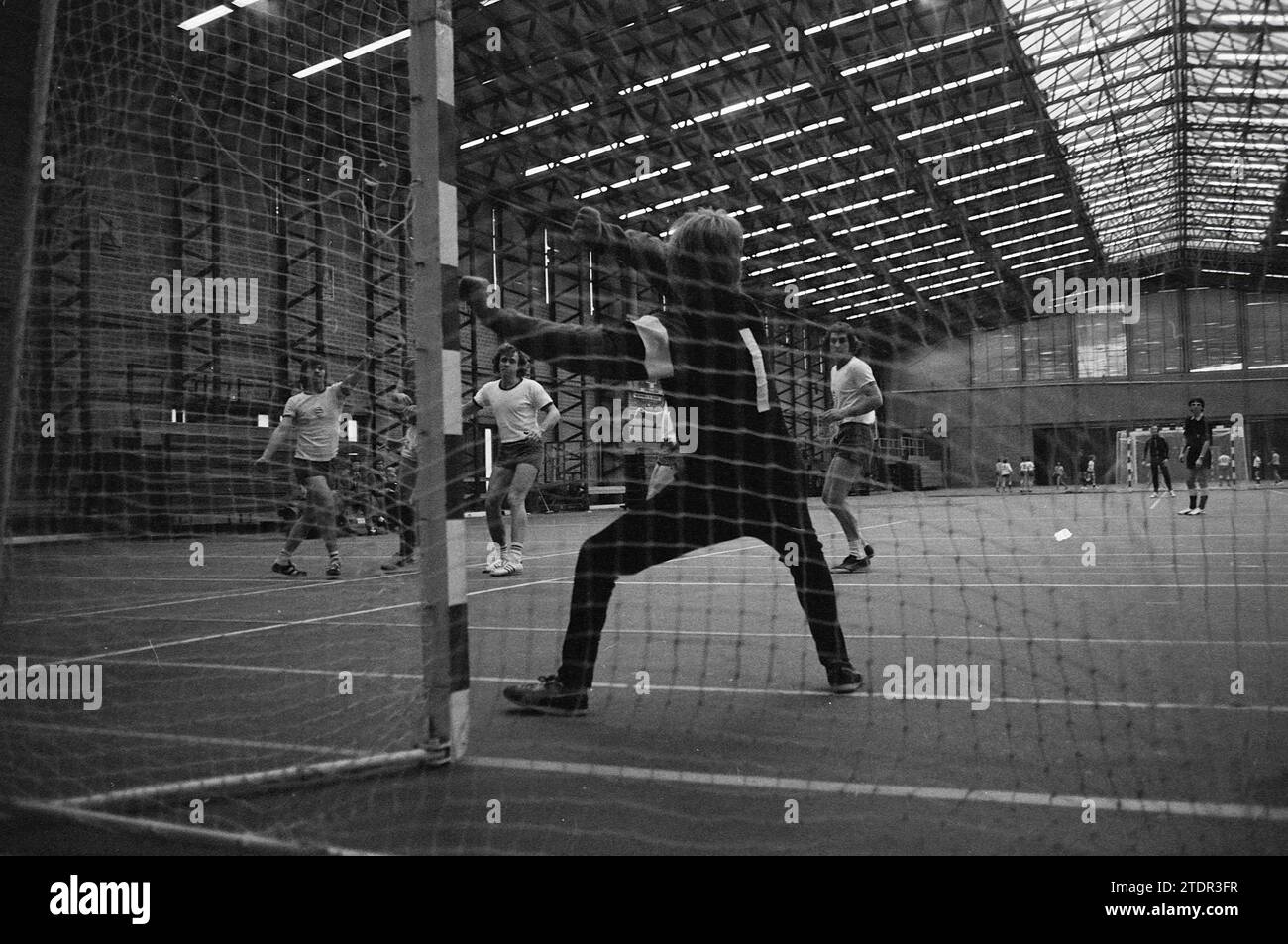 Indoor handball: Blinkert - Hoofddorp, Handball, 29-02-1976, Whizgle News from the Past, Tailored for the Future. Explore historical narratives, Dutch The Netherlands agency image with a modern perspective, bridging the gap between yesterday's events and tomorrow's insights. A timeless journey shaping the stories that shape our future Stock Photo