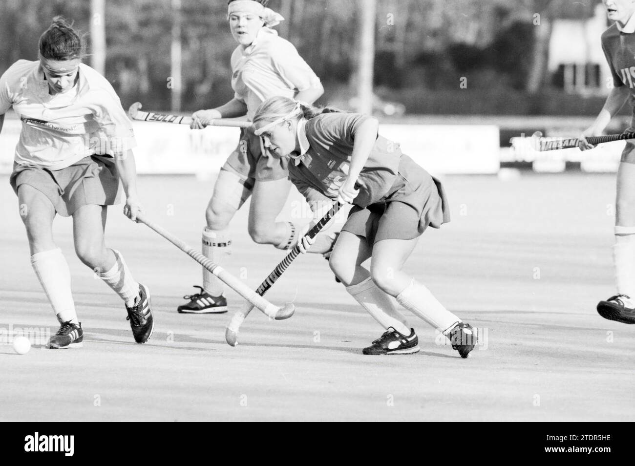 Hockey Bloemendaal Hilversum, 17111990, Whizgle News from the Past