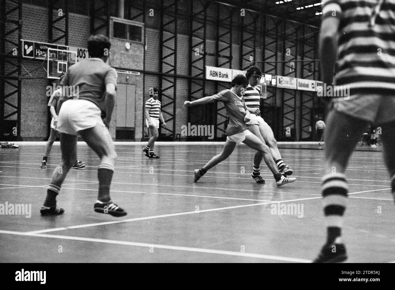 Score Advertising Hong Kong Zandvoort, Indoor Football, 10031981