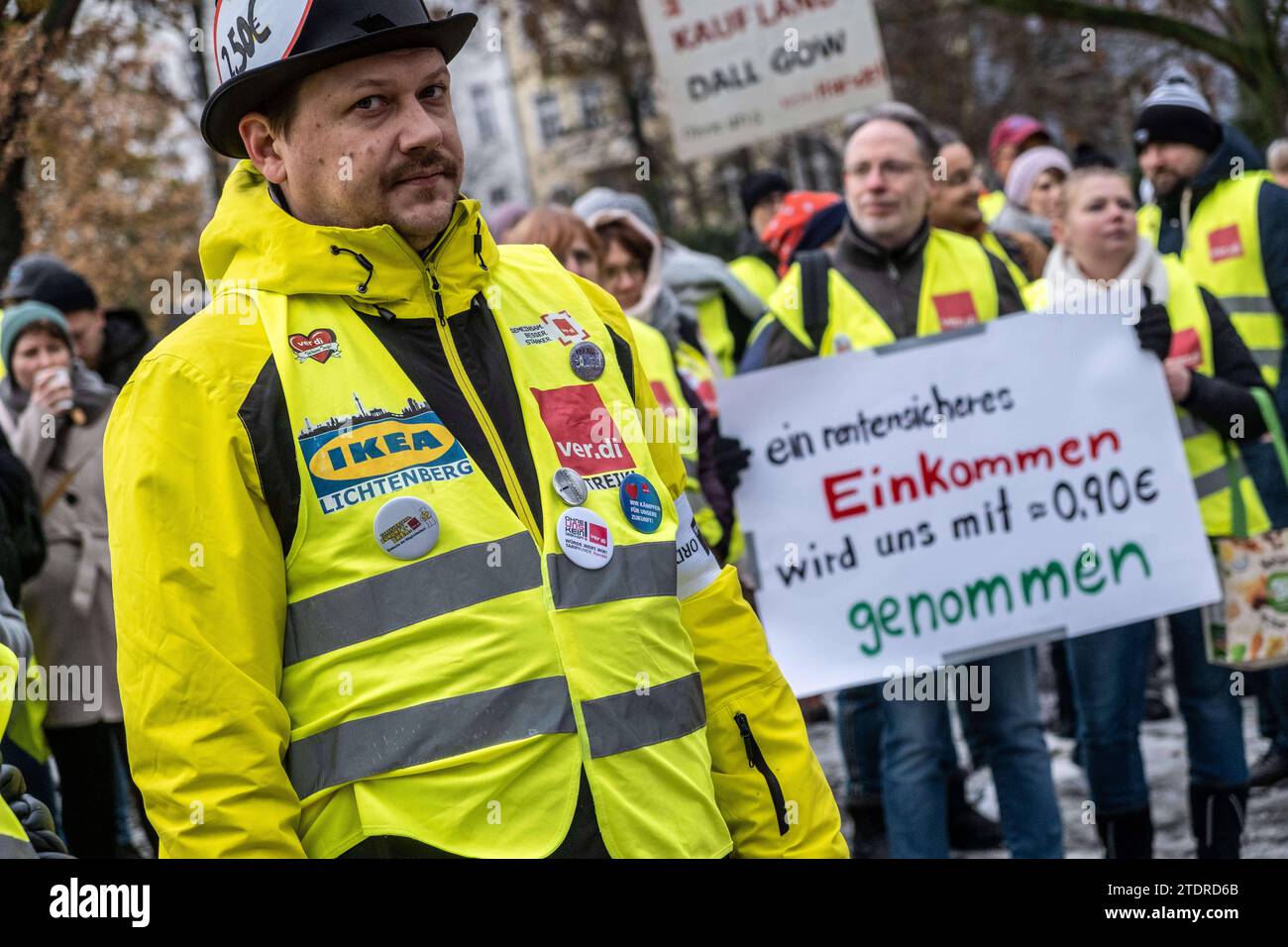Streikundgebung hires stock photography and images Alamy