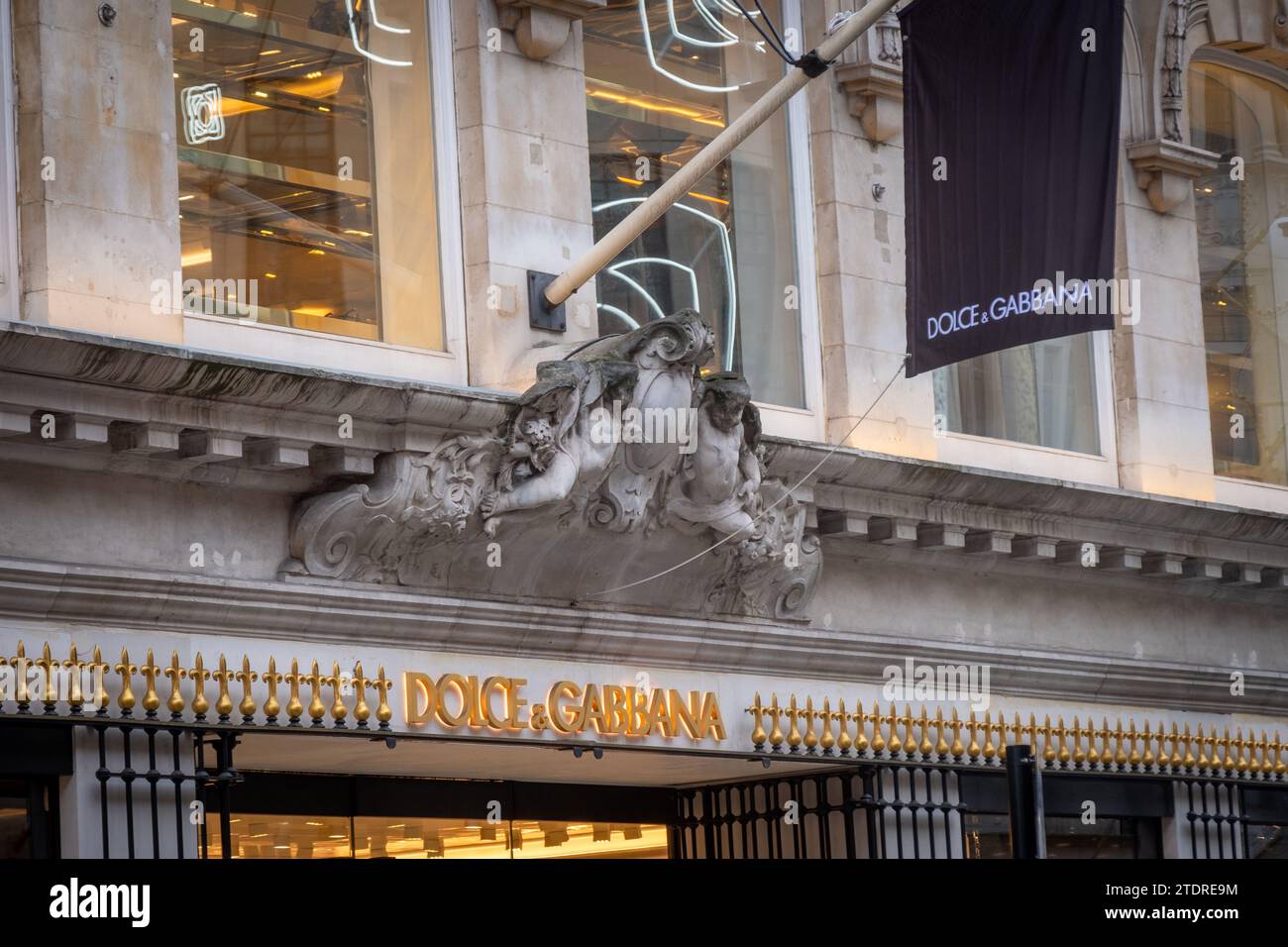 Dolce gabbana high end hi res stock photography and images Alamy