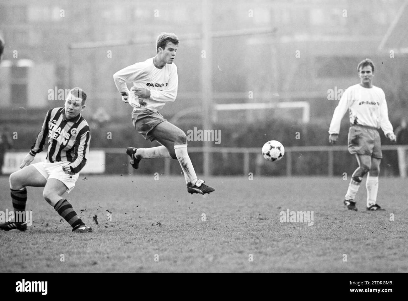 Football, Fulmars - RCH, 10-12-1994, Whizgle News from the Past, Tailored for the Future. Explore historical narratives, Dutch The Netherlands agency image with a modern perspective, bridging the gap between yesterday's events and tomorrow's insights. A timeless journey shaping the stories that shape our future Stock Photo