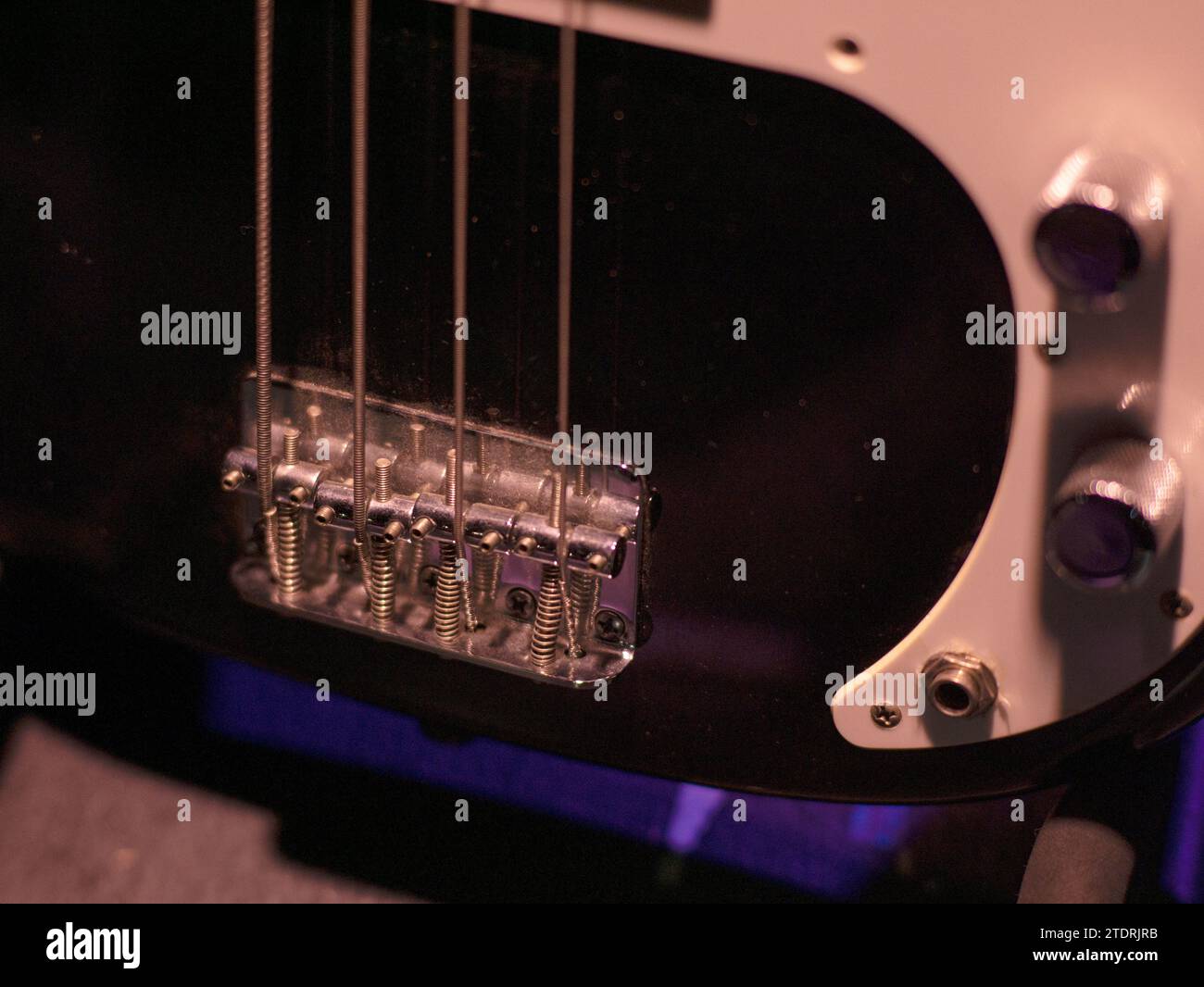 Fender p bass red hi-res stock photography and images - Alamy