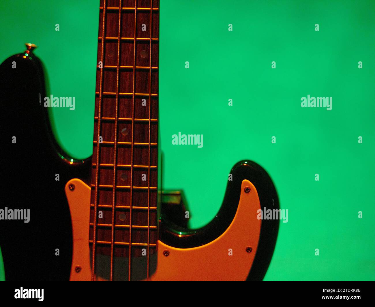 Fender p bass red hi-res stock photography and images - Alamy
