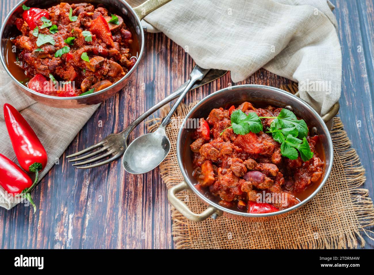 Vegetarian chili con carne with quorn mince Stock Photo - Alamy