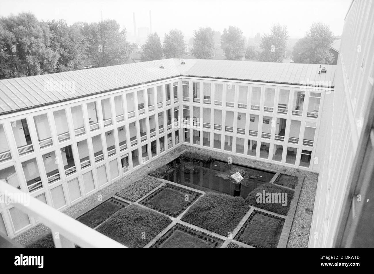Inner garden of the town hall of Velsen in IJmuiden. The garden, like