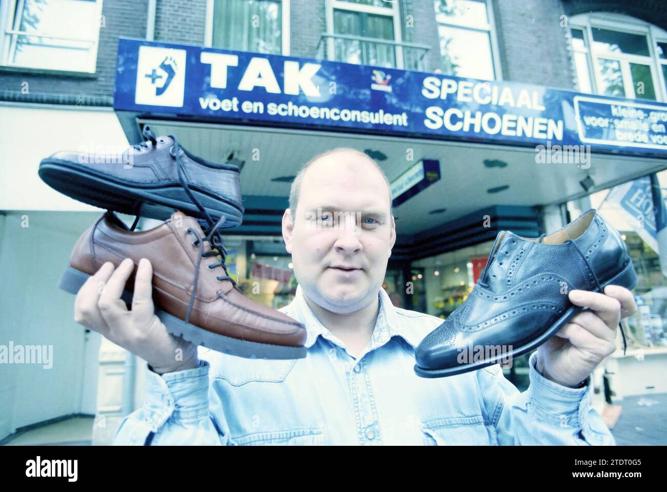 Shoe sizes hi-res stock photography and images - Alamy