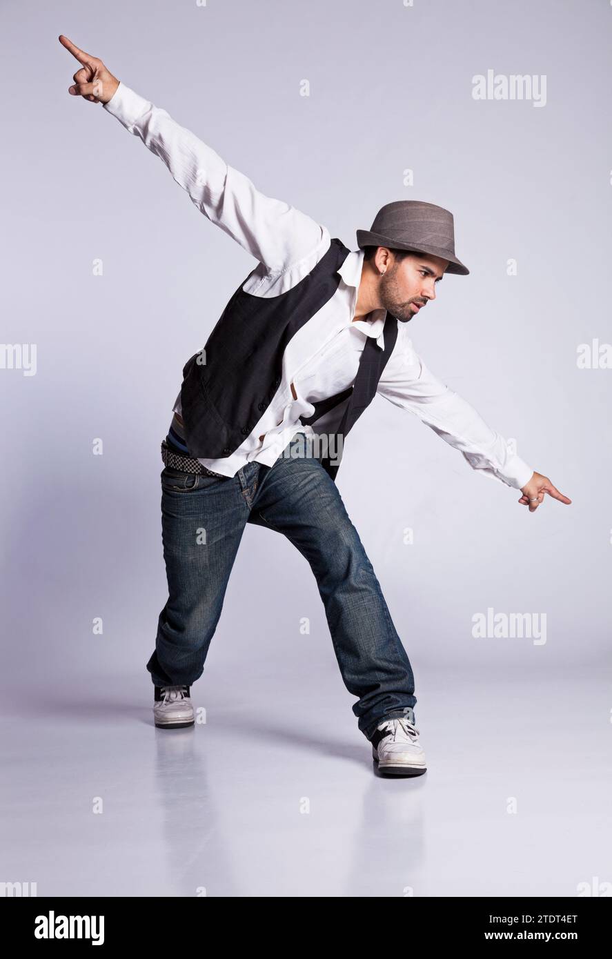 Hip hop dancer showing some movements Stock Photo - Alamy