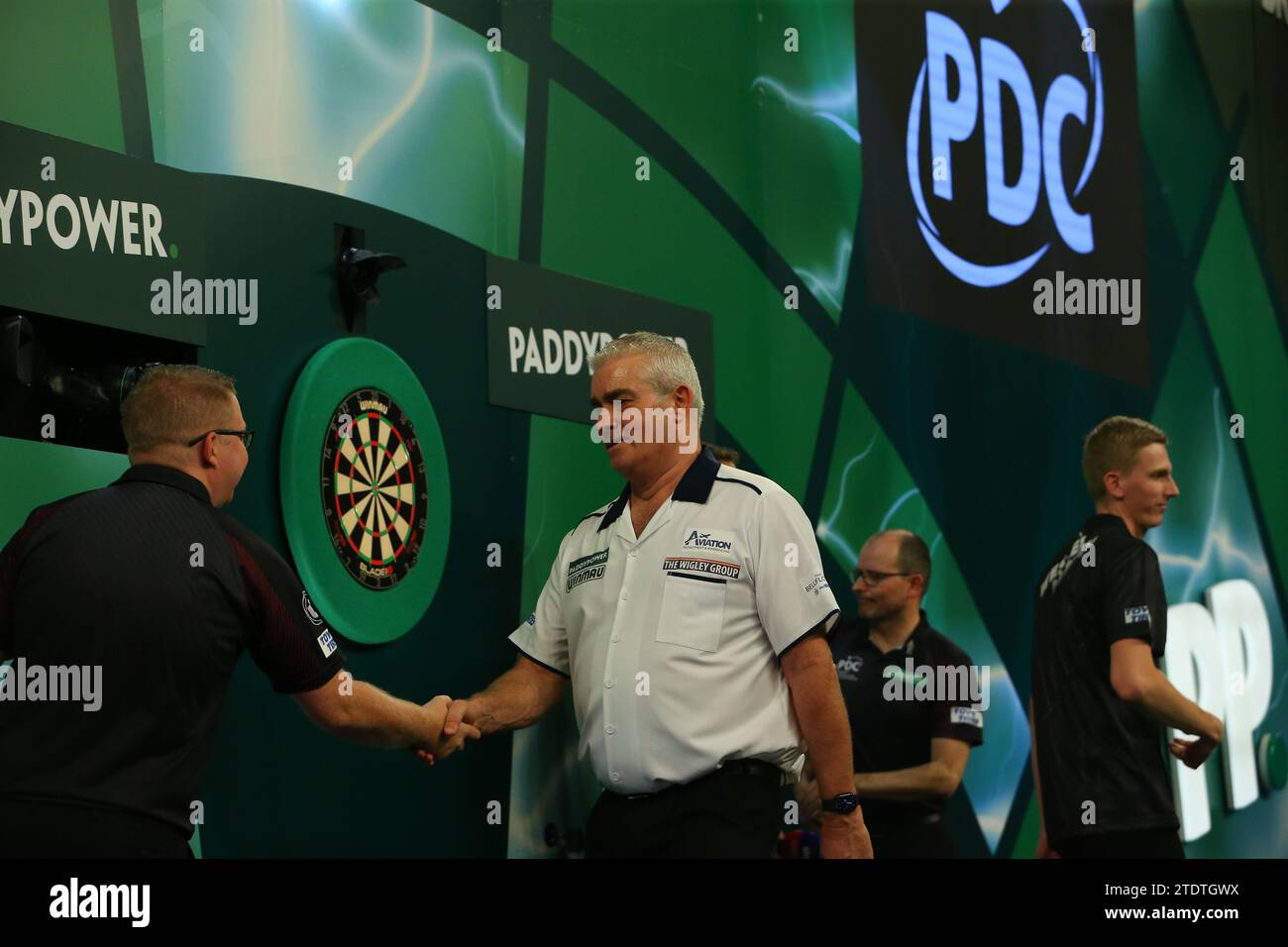 Alexandra Palace, London, UK. 19th Dec, 2023. 2023/24 PDC Paddy Power