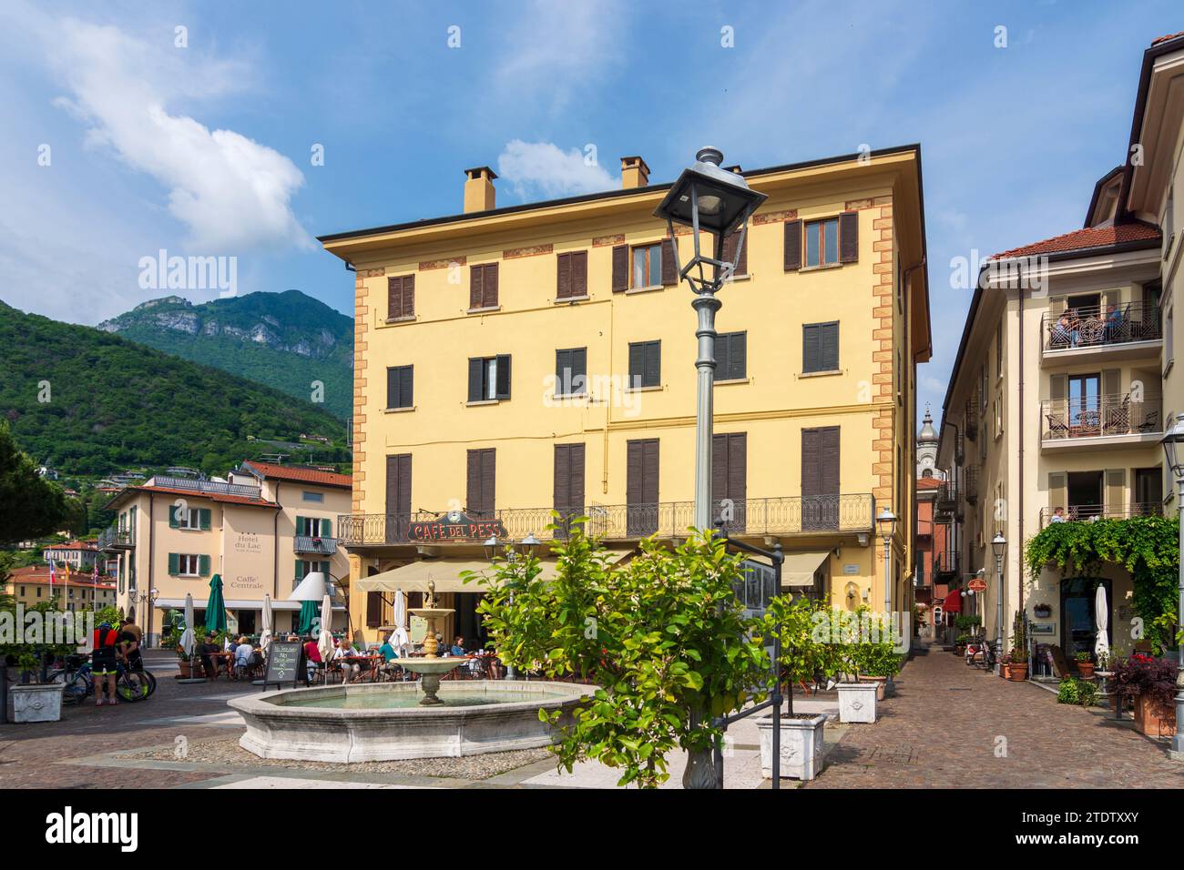 Square piazza garibald hires stock photography and images Alamy