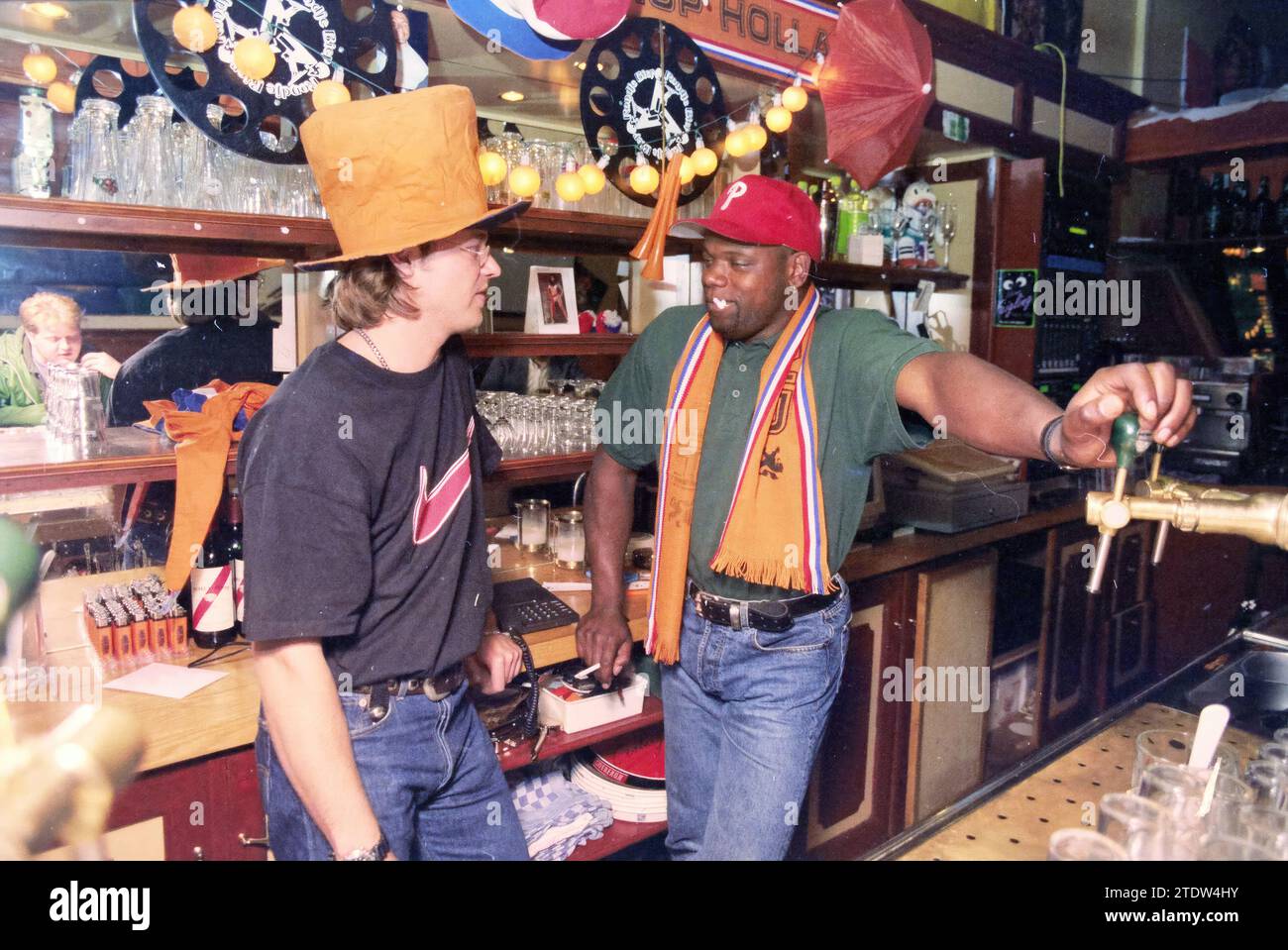 Sports café 'de Kenner', Haarlem, The Netherlands, 20-06-1996, Whizgle News from the Past, Tailored for the Future. Explore historical narratives, Dutch The Netherlands agency image with a modern perspective, bridging the gap between yesterday's events and tomorrow's insights. A timeless journey shaping the stories that shape our future Stock Photo