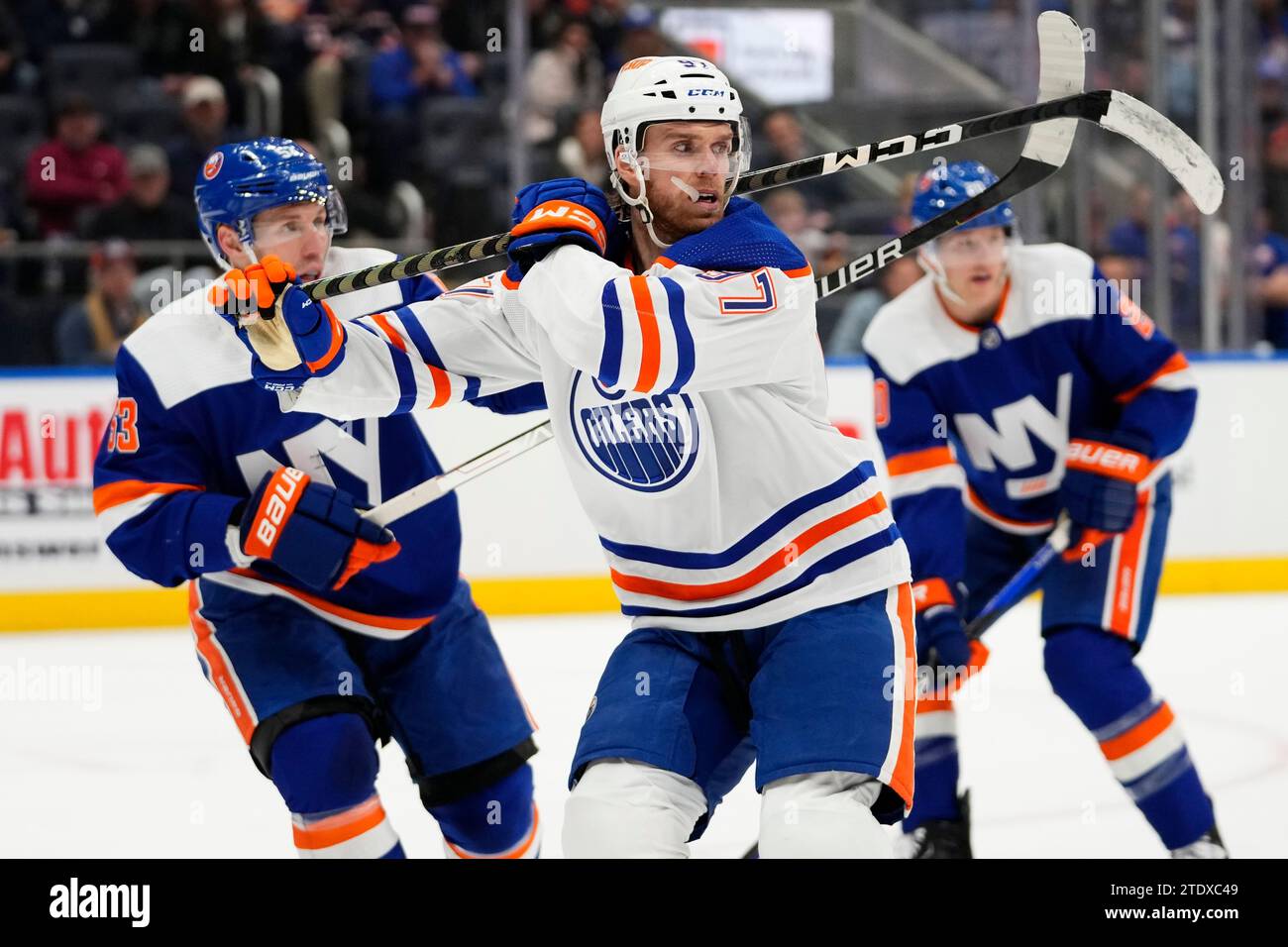 Edmonton Oilers' Connor McDavid (97) works for position during the ...