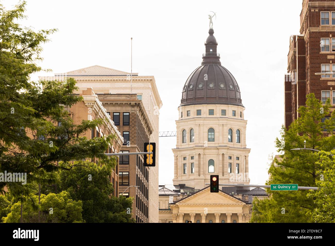 Afternoon view of the historic state capitol building of downtown