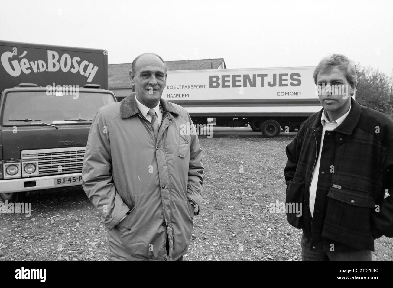 Fa. van de Bosch, gentlemen van de Bosch, Transport, transport companies, 30-10-1985, Whizgle News from the Past, Tailored for the Future. Explore historical narratives, Dutch The Netherlands agency image with a modern perspective, bridging the gap between yesterday's events and tomorrow's insights. A timeless journey shaping the stories that shape our future. Stock Photo