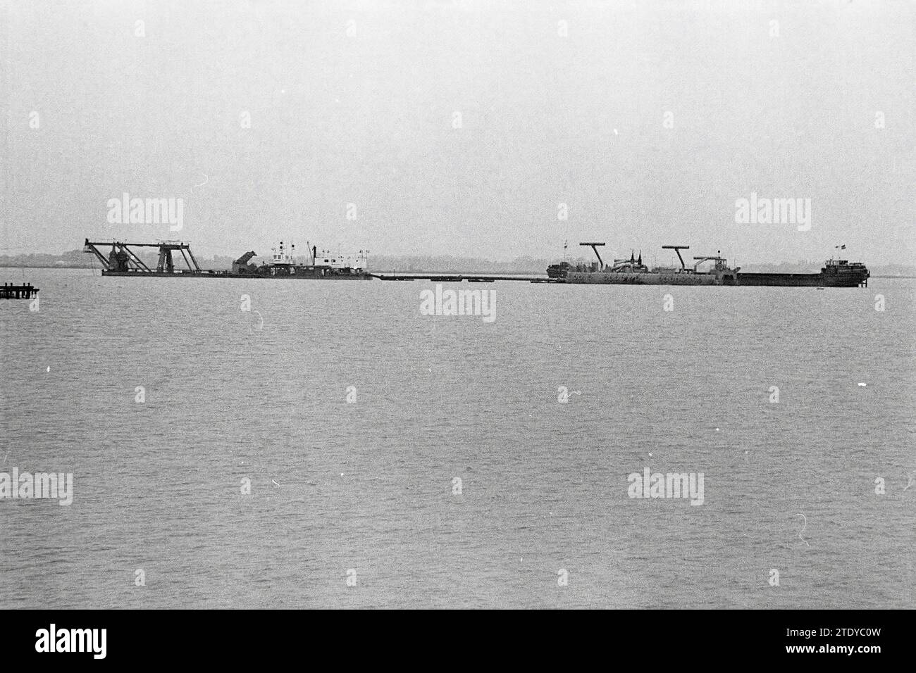 Sand dredgers in Alkmaardermeer, Sand, 09-05-1974, Whizgle News from the Past, Tailored for the Future. Explore historical narratives, Dutch The Netherlands agency image with a modern perspective, bridging the gap between yesterday's events and tomorrow's insights. A timeless journey shaping the stories that shape our future. Stock Photo