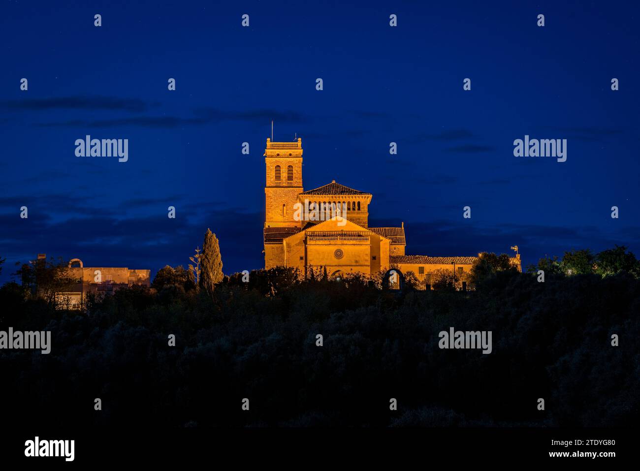 Church of the Mare de Déu d'Atotxa of Ariany at night and blue hour (Mallorca, Balearic Islands, Spain) ESP: Iglesia de la Virgen de Atocha de Ariany Stock Photo