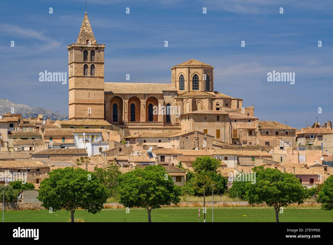Primavera y arquitectura hi-res stock photography and images - Alamy
