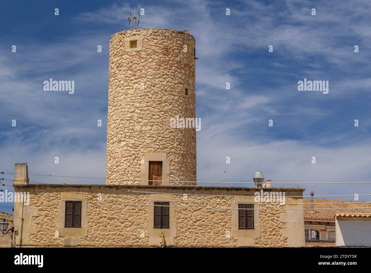 The windmill Molí d'en Negre, in the village of Porreres (Mallorca, Balearic Islands, Spain) ESP: El molino d'en Negre, en el pueblo de Porreres Stock Photo